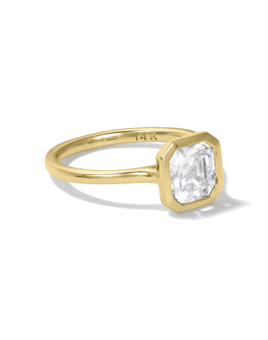 Asscher Bezel Diamond Ring - Image 4