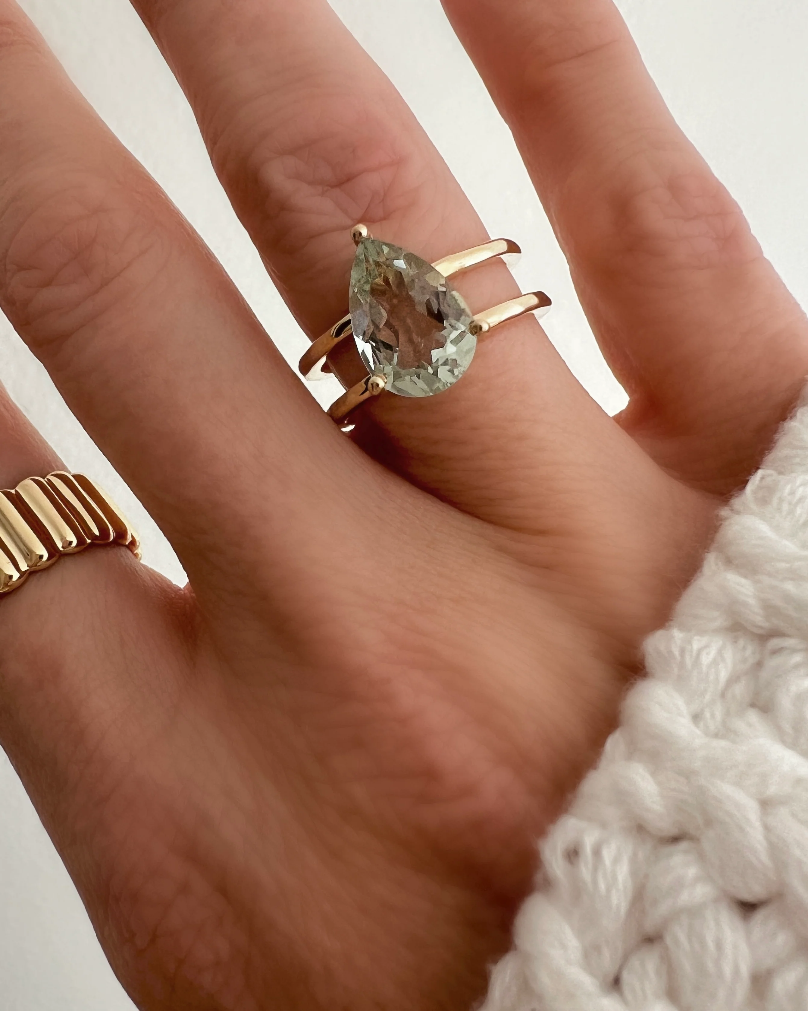 Pear Floating Green Amethyst Ring - Image 2